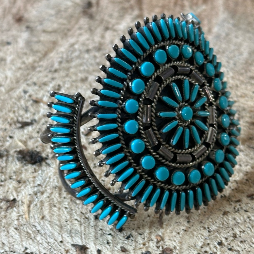 Vintage Zuni Pedipoint Sleeping Beauty Turquoise Silver Bracelet - Picture 2 of 6